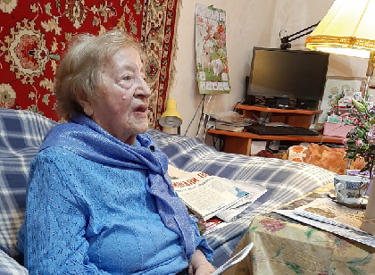 94-летняя нефтяница Виктория Шаврина из Краснокамска – на «ты» с компьютером и «скайпом»