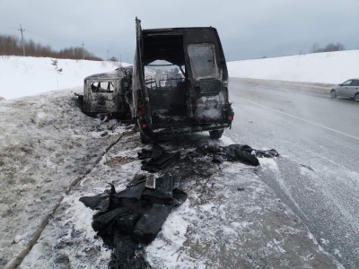 В Чусовском районе после ДТП загорелись две машины