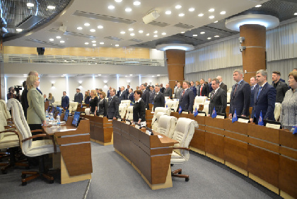 Спикер краевого парламента Валерий Сухих рассказал о повестке февральского пленарного заседания
