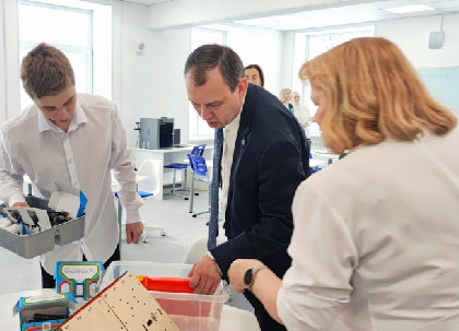 Горнорудный дивизион «Росатома» открыл в соликамской школе современный проинженерный полигон