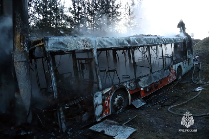 В Перми загорелся пассажирский автобус