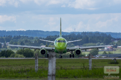 Летевший из Москвы в Пермь самолёт сообщил о проблеме