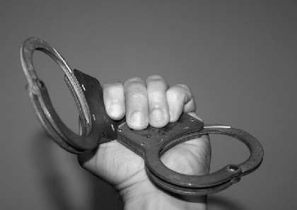 Уроженец Азербайджана был задержан таможней в аэропорту с запрещенным веществом