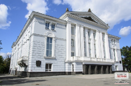 Ремонт крыши театра оперы и балета оценили почти в 10 млн рублей