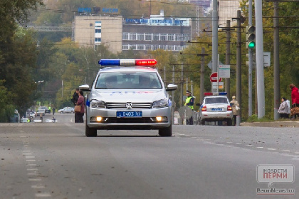 Пермские полицейские помогли водителю с маленьким ребенком