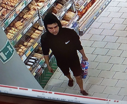 Полиция разыскивает подозреваемого в краже из магазина