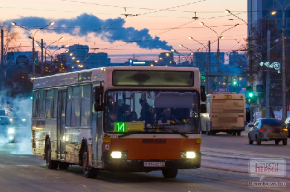 В Перми из-за мороза несколько автобусов не вышли на линию