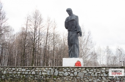 В Перми на Егошихинском кладбище вспоминали жертв политических репрессий