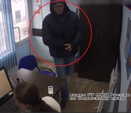 В Краснокамске грабитель изрезал ножом работницу микрофинансовой организации