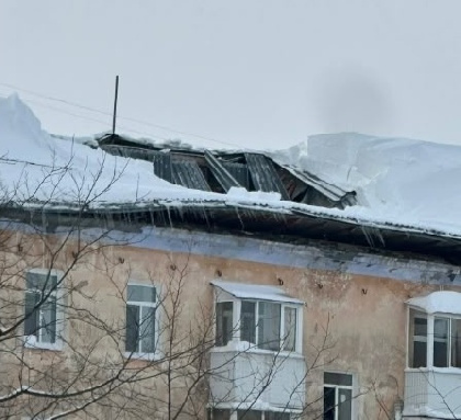 В Березниках частично обрушилась крыша многоквартирного дома