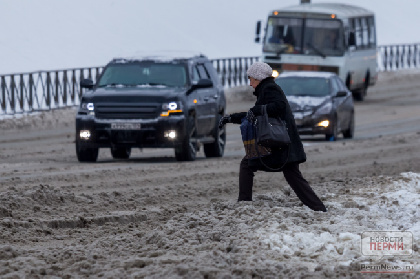 В Перми прокуратура внесла представление администрации из-за неубранного снега