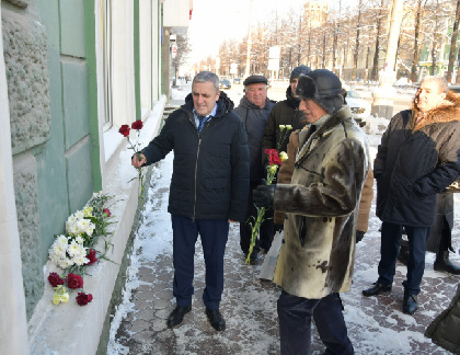 В Перми почтили память человека-легенды пермской энергетики Нины Черновой