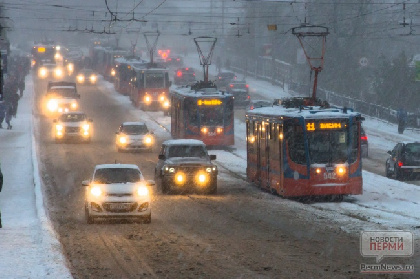 В Пермском крае на дорогах образовалась снежная слякоть