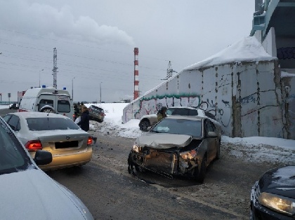 На Садовом столкнулись три машины