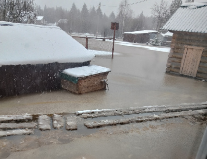 В поселке Ласьва подтопило 54 участка, жители отказались от эвакуации