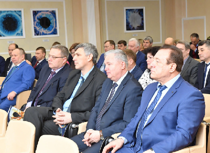 Депутаты Госдумы в Перми обсудили работу социальных предпринимателей