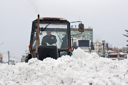 Прокуратура внесла представление главе Перми из-за незаконного складирования снега