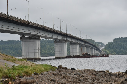 Возле Чусовского моста будет ограничено движение транспорта