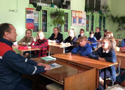 Пермские энергетики  возобновили проведение очных уроков электробезопасности в школах Прикамья