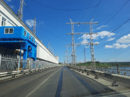 В Перми полностью открыли движение по дороге через КамГЭС