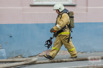 В Лысьвенском районе на пожаре спасли мужчину
