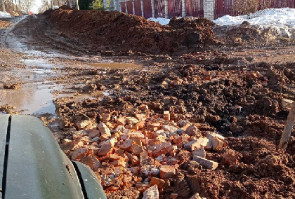 Жители Мотовилихи жалуются на разбитые дороги