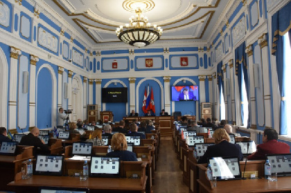Депутаты и мэрия обсудили бюджет Перми на 2023-2025 годы