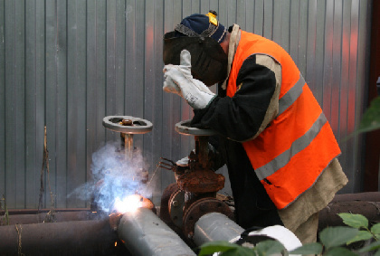 Теплоэнергетики завершили первый этап перекладки новой теплосети в Краснокамске