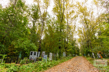 В Перми две школьницы танцевали на кладбище