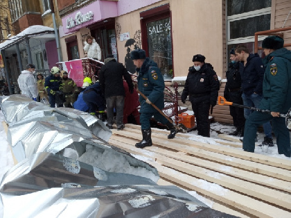 Пострадавшим от обрушения строительного перехода на ул. Краснова выплатят компенсации