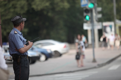 В Новых Лядах автовладельцы пожаловались на поведение участкового полиции