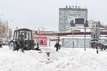 Краевое учреждение плохо убирало снег в центре Перми