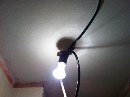 В Перми состоялась презентация лампочки дизайна Артемия Лебедева