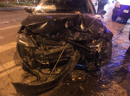 В Перми при столкновении двух автомобилей пострадали пассажиры