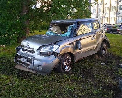В Перми подросток без прав разбил машину
