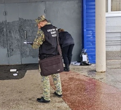 Трагедия на школьном крыльце: что сейчас известно о ЧП в Добрянке