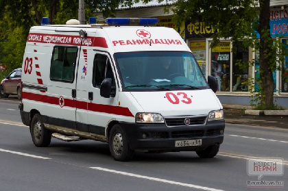 В Пермском районе на ребенка упали футбольные ворота