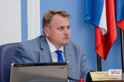 Депутаты отправили в отставку спикера гордумы Юрия Уткина