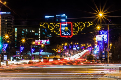 Пермь начали украшать к Новому году
