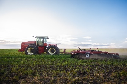 Пермские аграрии могу приобрести трактор RSM 2375 на выгодных условиях
