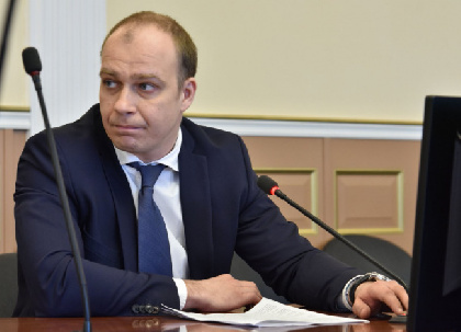 Заксобрание Прикамья приняло отставку Антона Удальёва