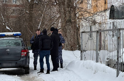 В Перми задержали очередного расклейщика незаконных объявлений: ему грозит штраф 