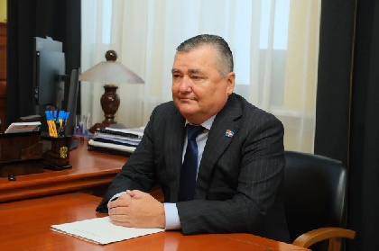 Дмитрий Махонин и Валерий Сухих обсудили итоги работы Законодательного Собрания четвертого созыва