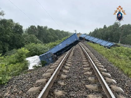 В Пермском крае размыло железнодорожные пути: с рельсов сошли пять вагонов