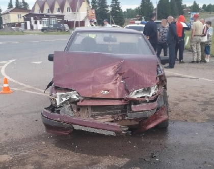 В Карагайском районе столкнулись два ВАЗа