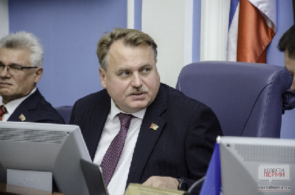 Юрий Уткин решил отказаться от работы депутата на постоянной основе