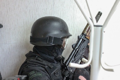 Полиция проводит обыск в пермском офисе «Альфа-банка» 