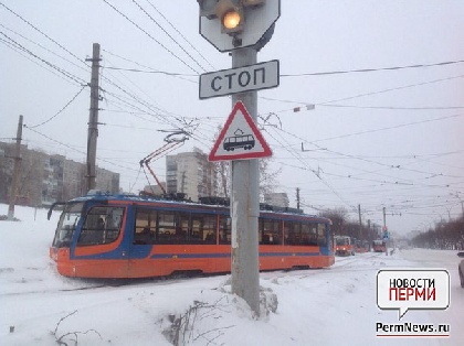 В Перми в очередной раз трамвай сошел с рельсов 