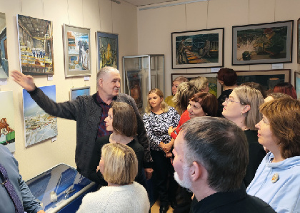 В музее Соликамского магниевого завода открылась выставка картин