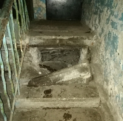 В Перми в старом доме рухнула бетонная лестница